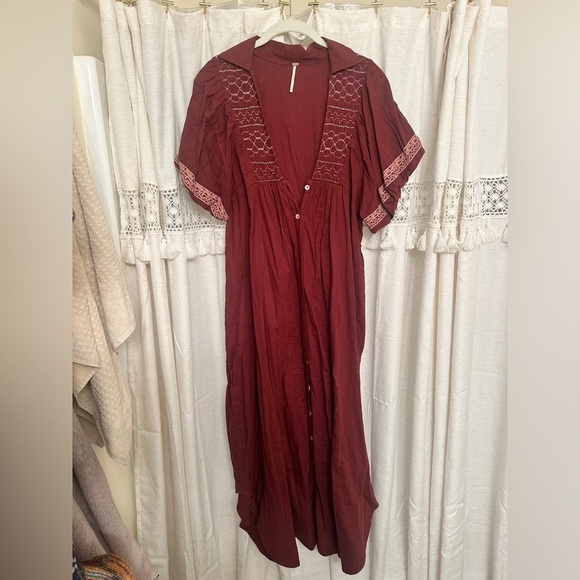 Free People Maroon Embroidered Puff Sleeve Midi Dress sz S - Picture 6 of 7